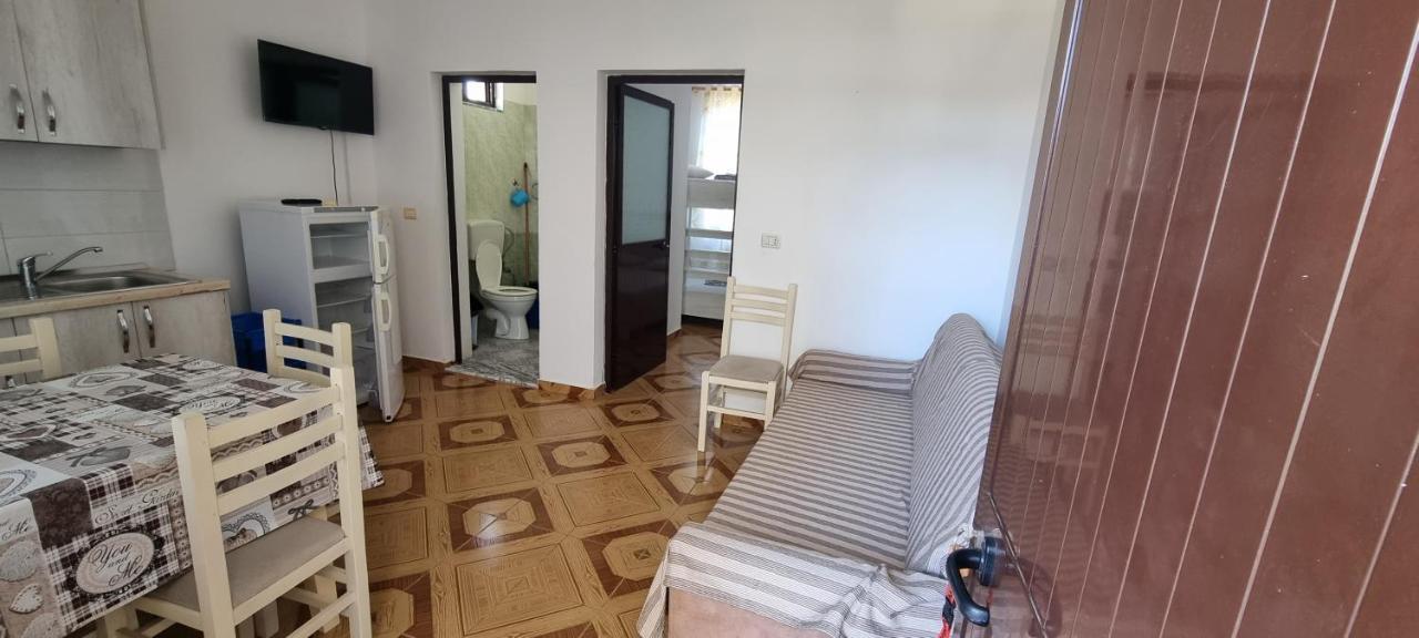 Roan Apartment Velipoje