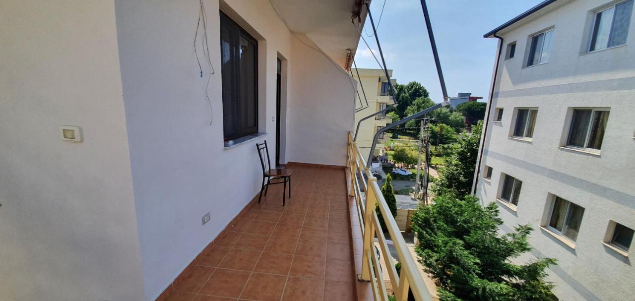 Roan Apartment *